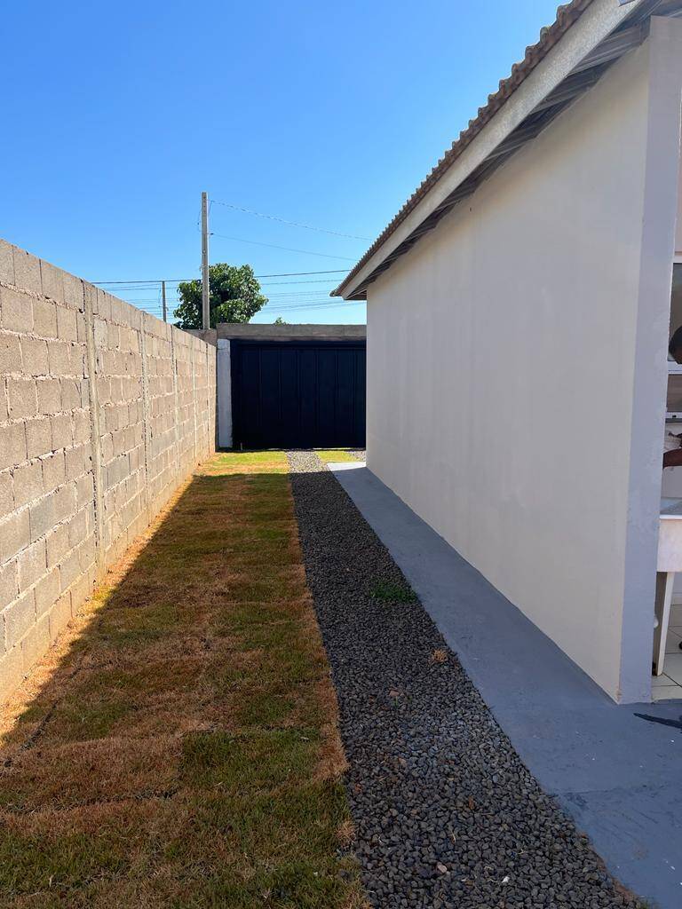 Casa à venda com 2 quartos, 55m² - Foto 11