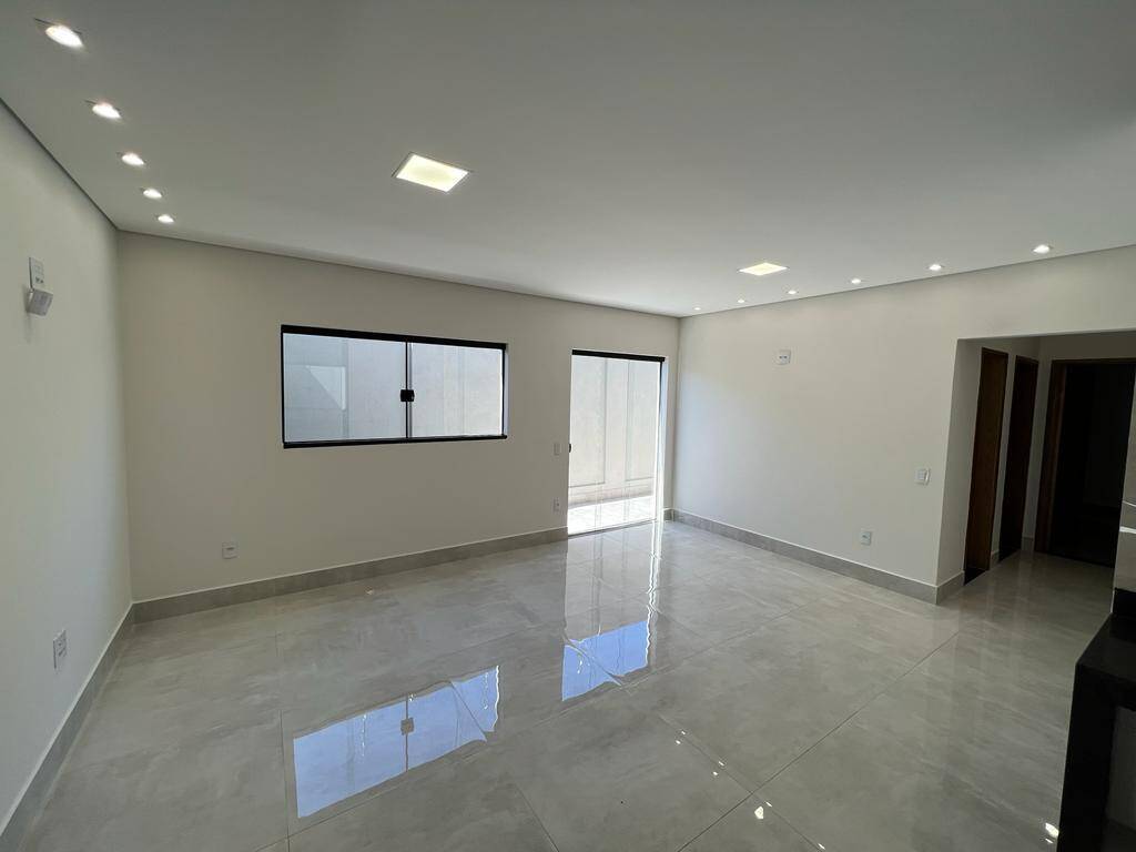 Casa à venda com 3 quartos, 134m² - Foto 9