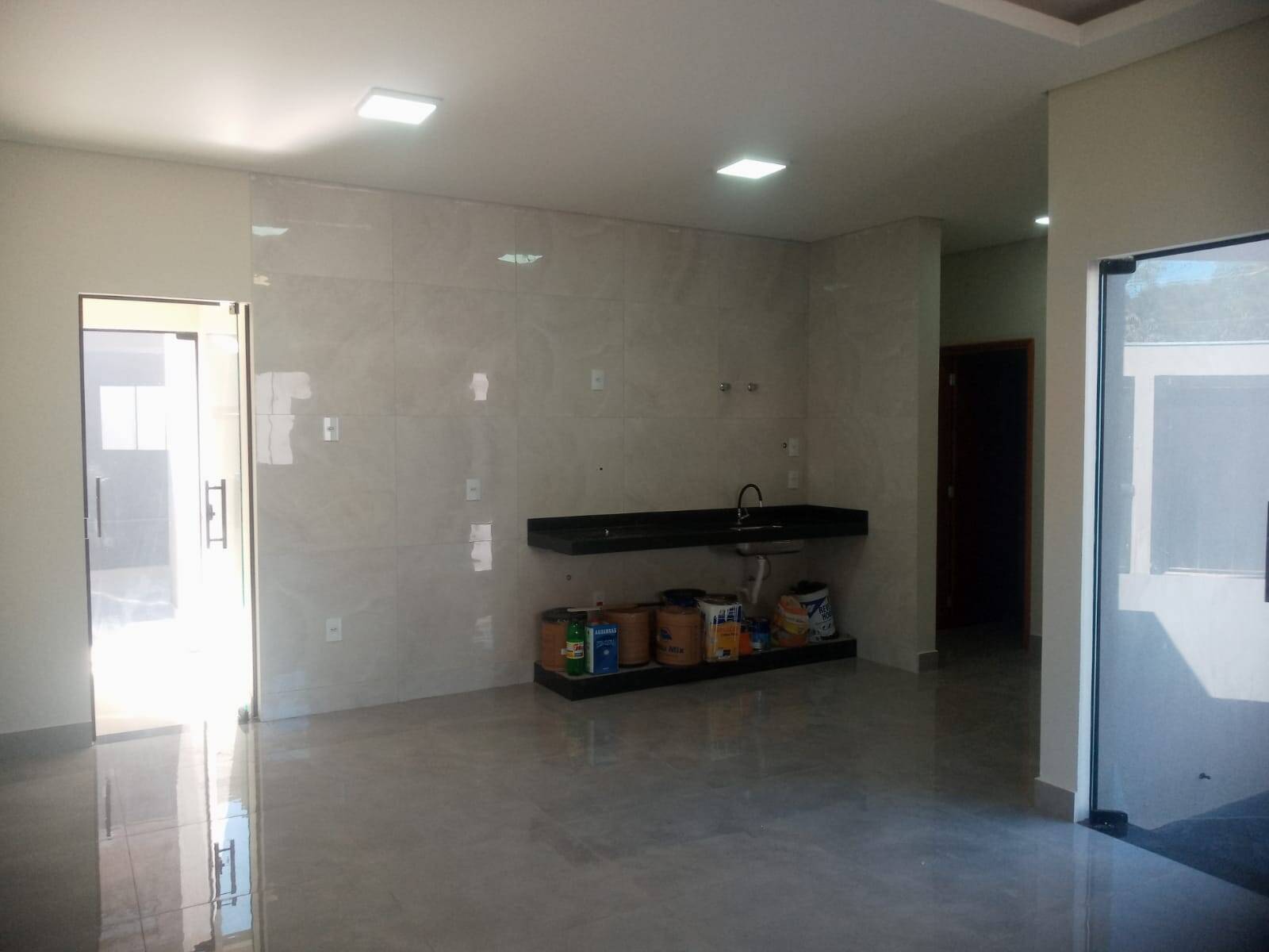 Casa à venda com 3 quartos, 87m² - Foto 5