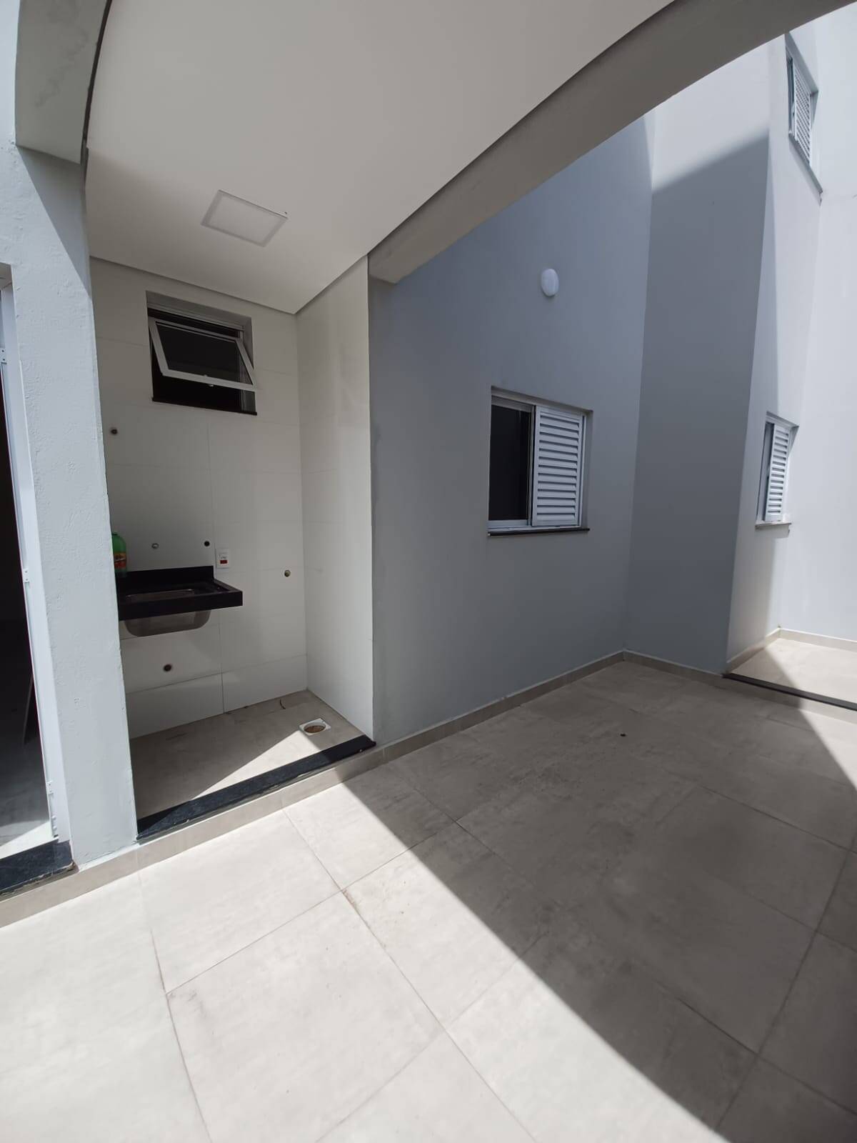 Apartamento à venda com 2 quartos, 68m² - Foto 5