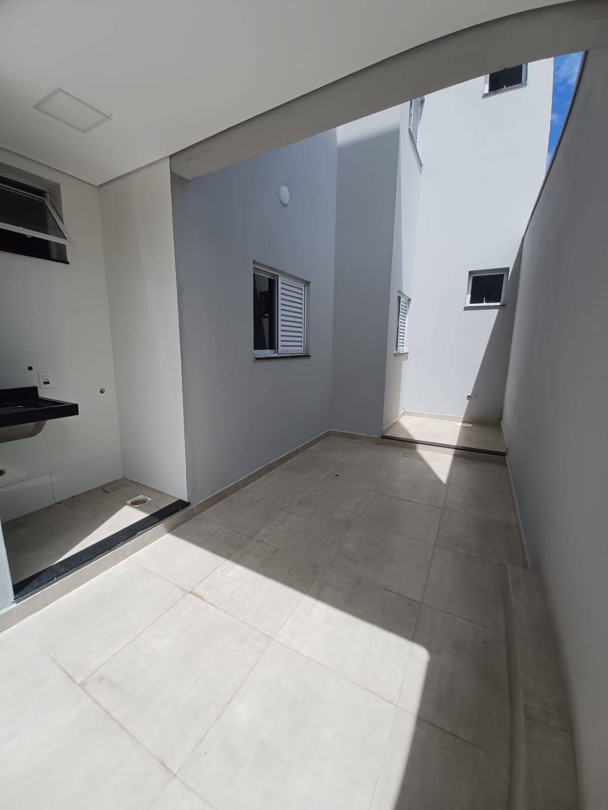 Apartamento à venda com 2 quartos, 68m² - Foto 6