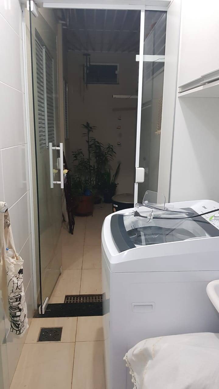 Apartamento à venda com 2 quartos, 74m² - Foto 4