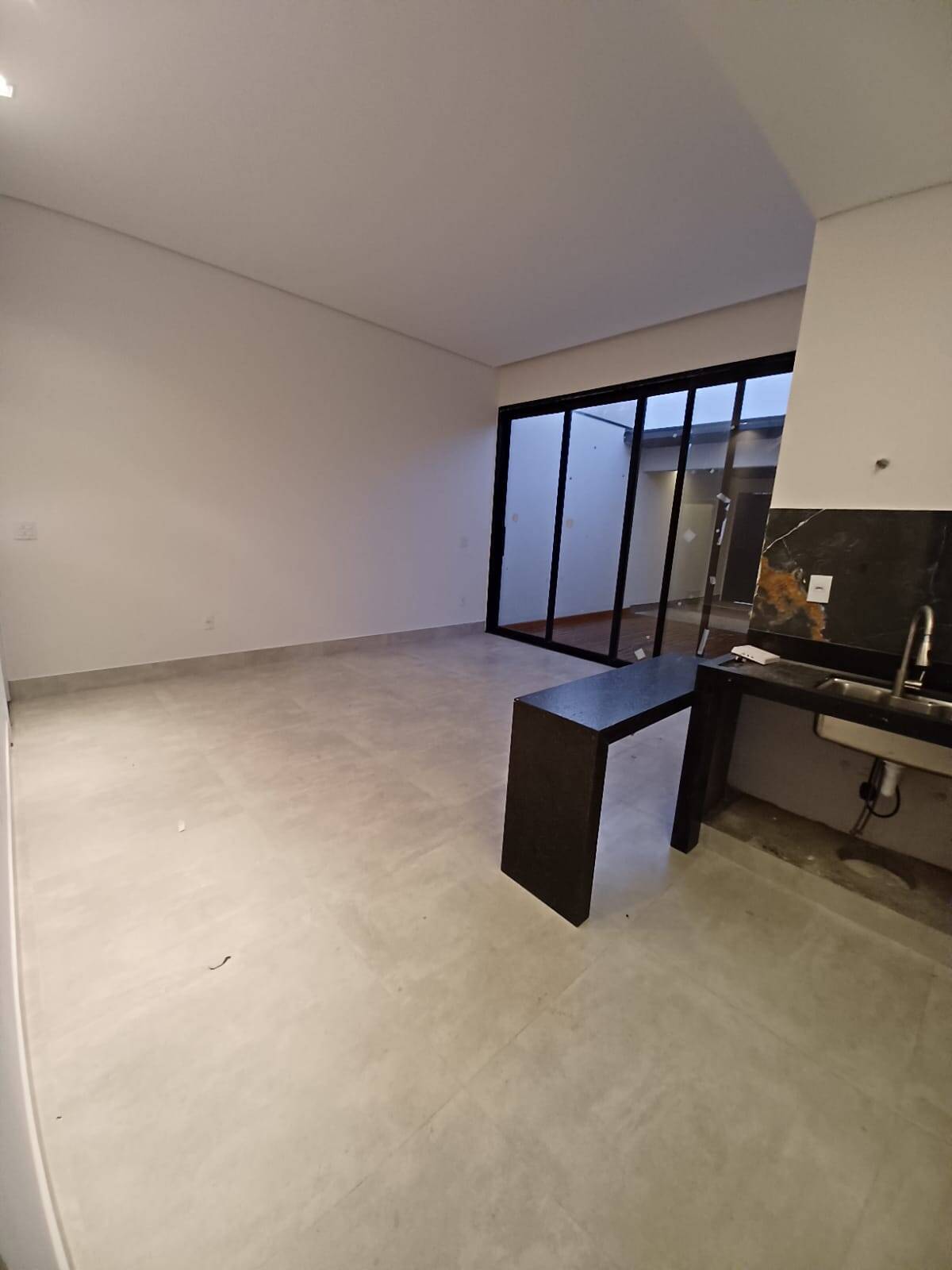 Casa à venda com 3 quartos, 124m² - Foto 7