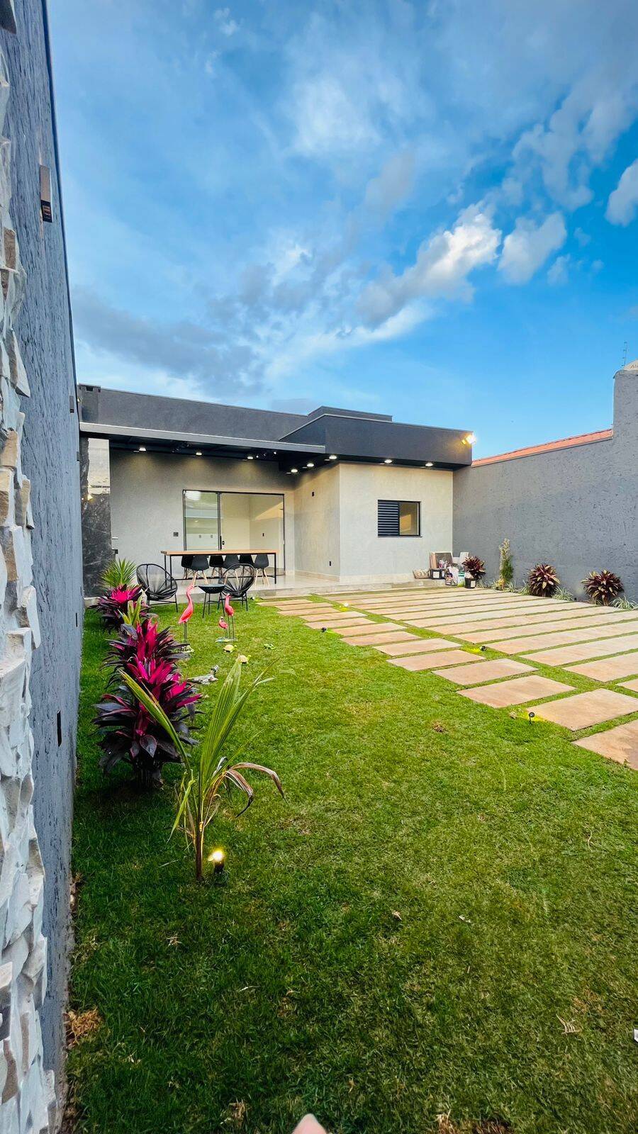 Casa à venda com 2 quartos, 90m² - Foto 5