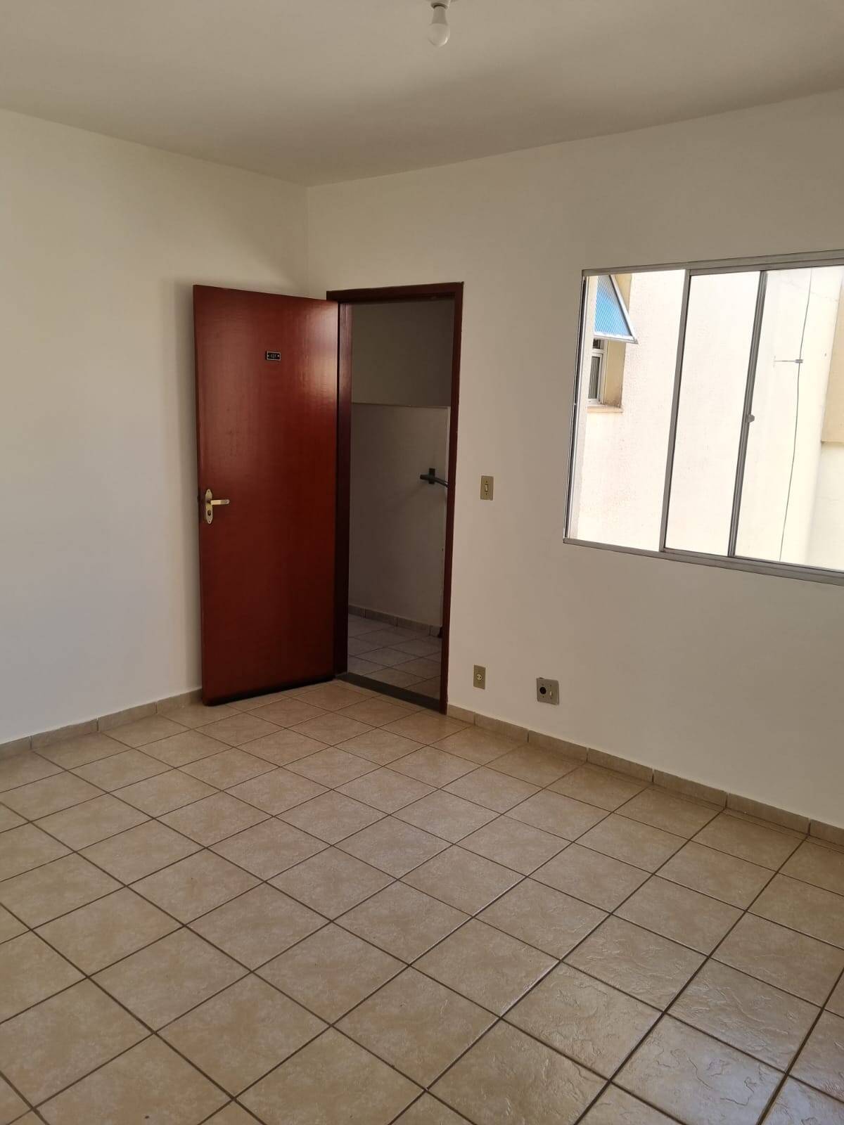 Apartamento à venda com 2 quartos - Foto 2