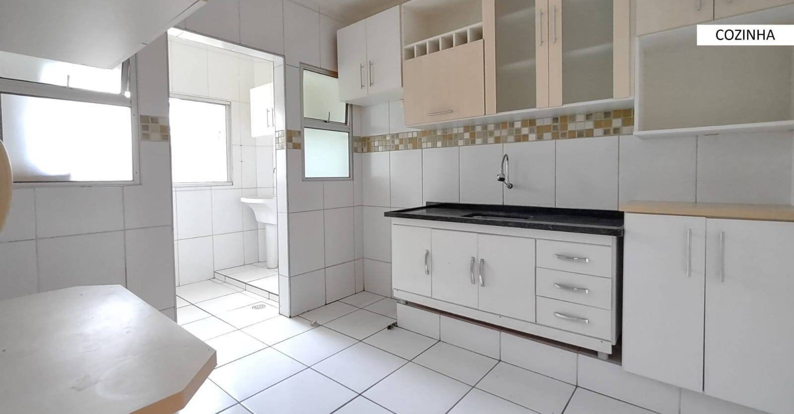 Apartamento à venda com 2 quartos, 70m² - Foto 1