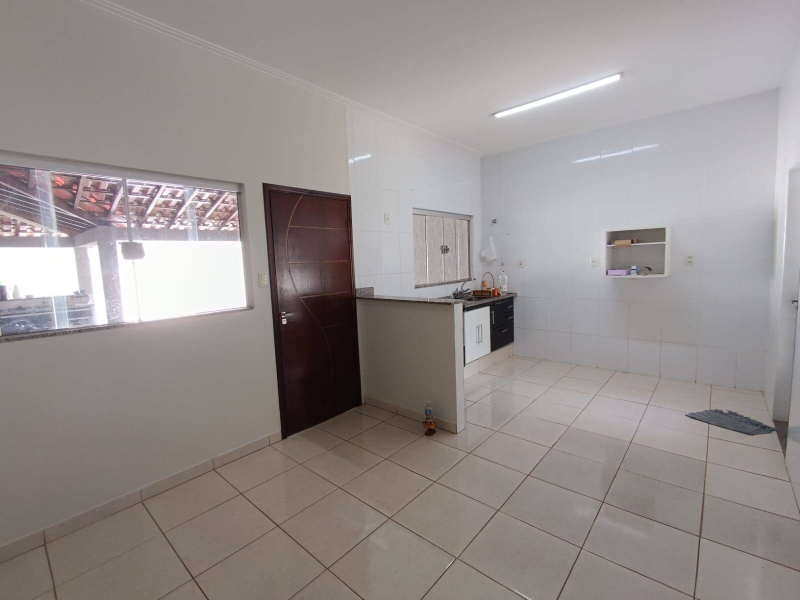 Casa à venda com 2 quartos, 100m² - Foto 4