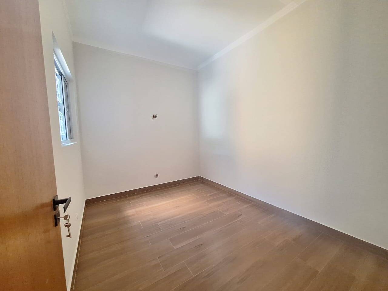 Casa à venda com 2 quartos, 125m² - Foto 4