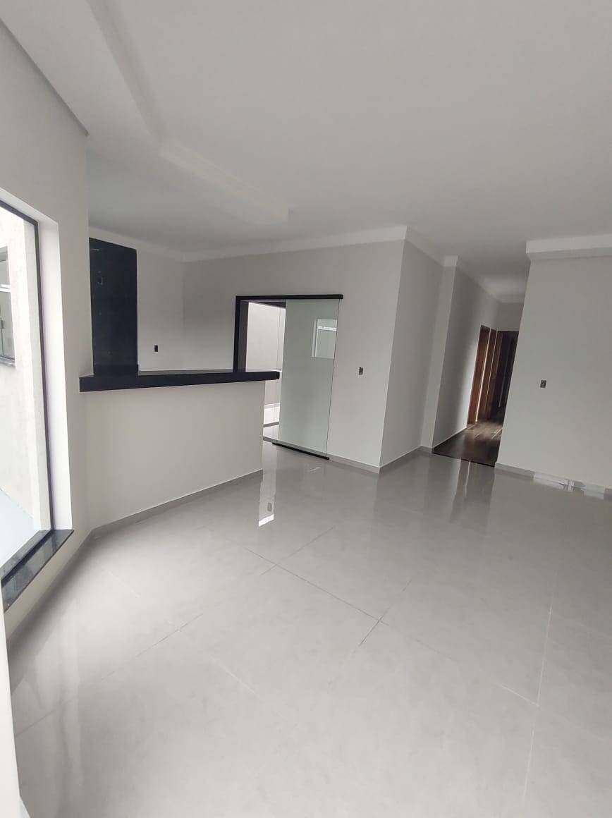 Casa à venda com 3 quartos, 88m² - Foto 8