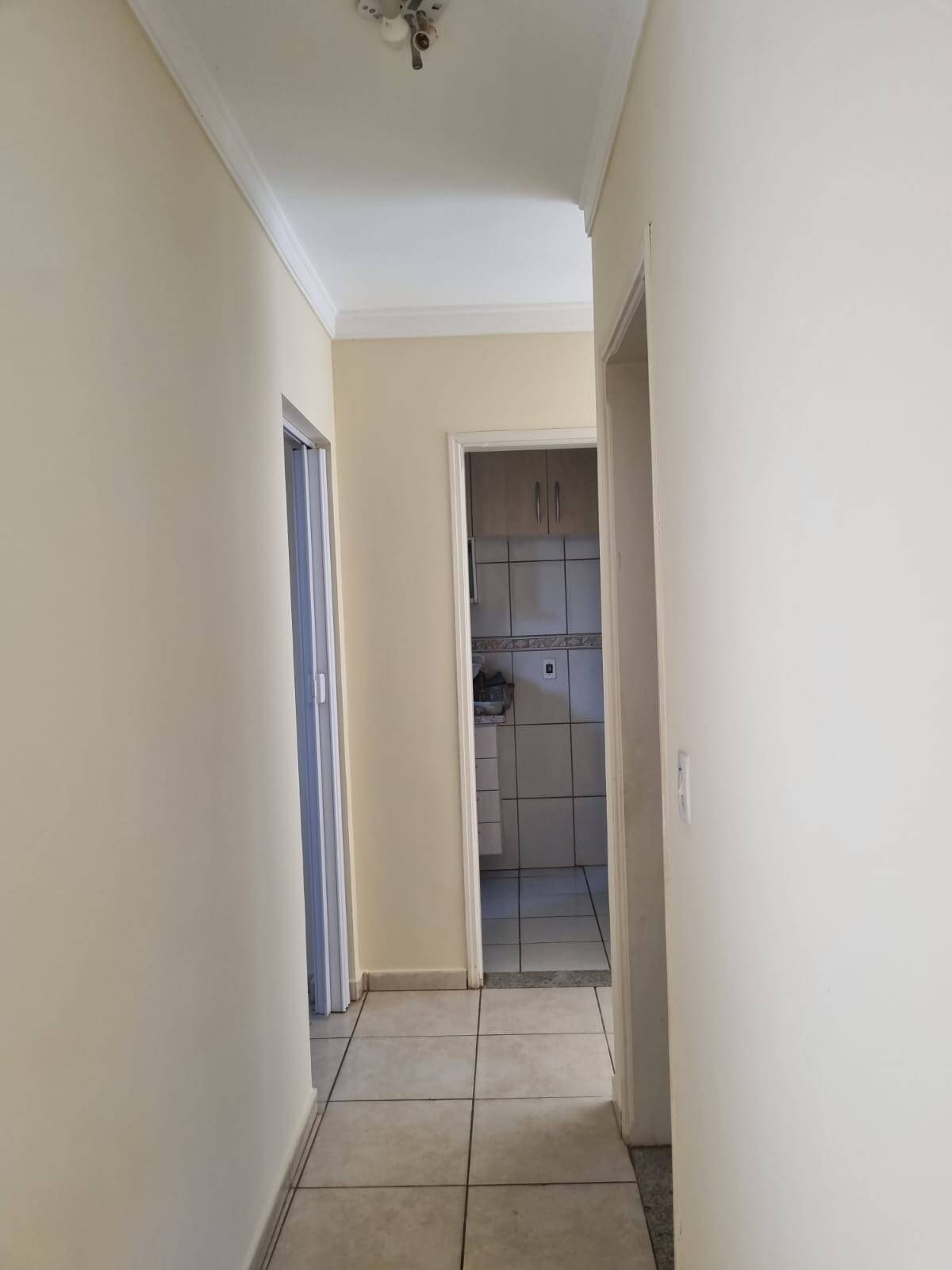 Apartamento à venda com 3 quartos - Foto 2