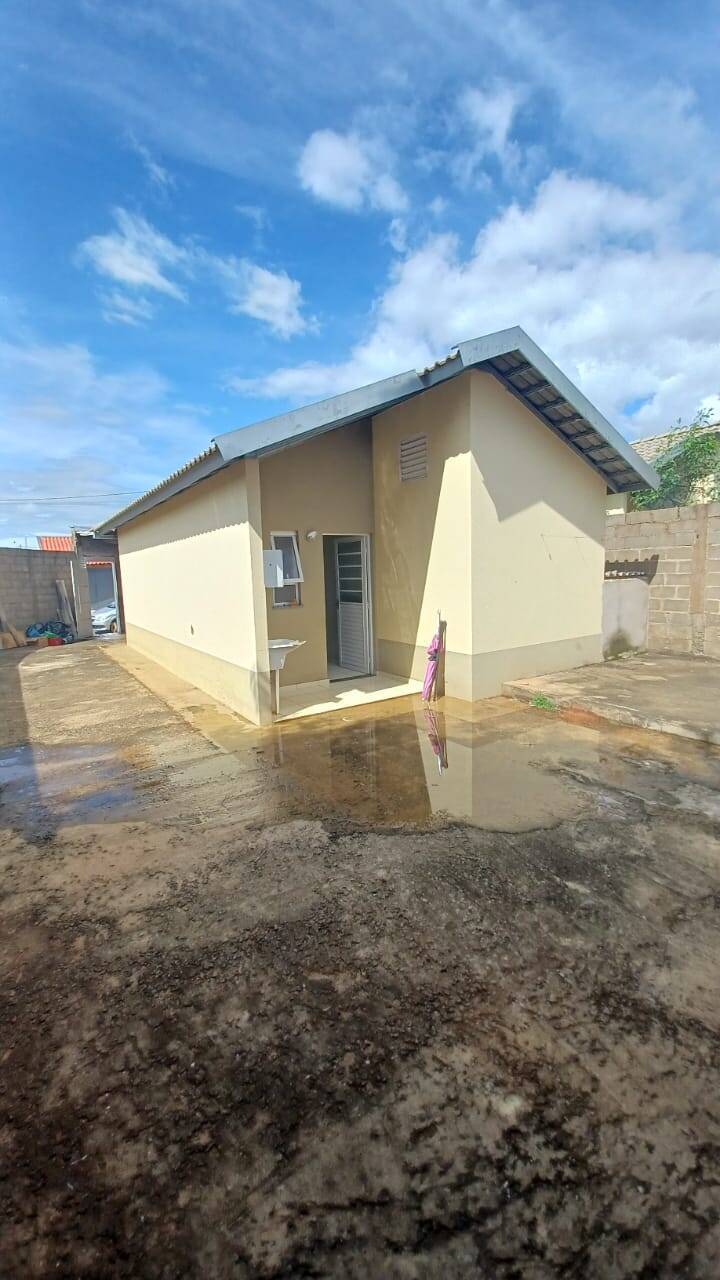 Casa à venda com 2 quartos, 49m² - Foto 3