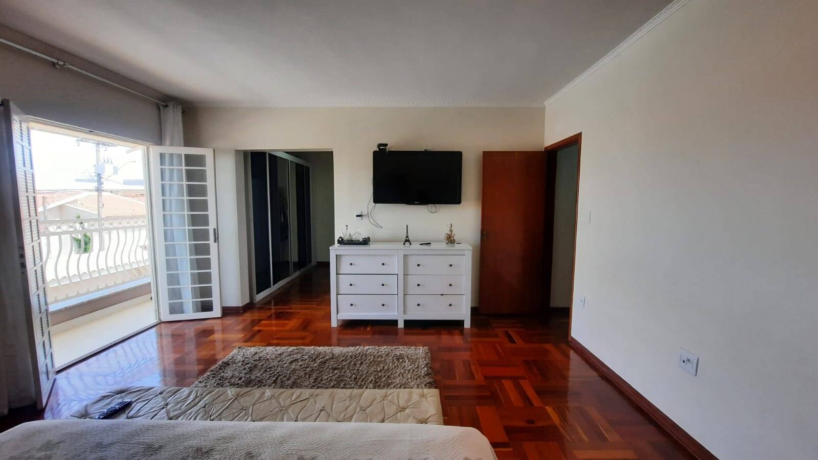 Casa à venda com 3 quartos, 250m² - Foto 6