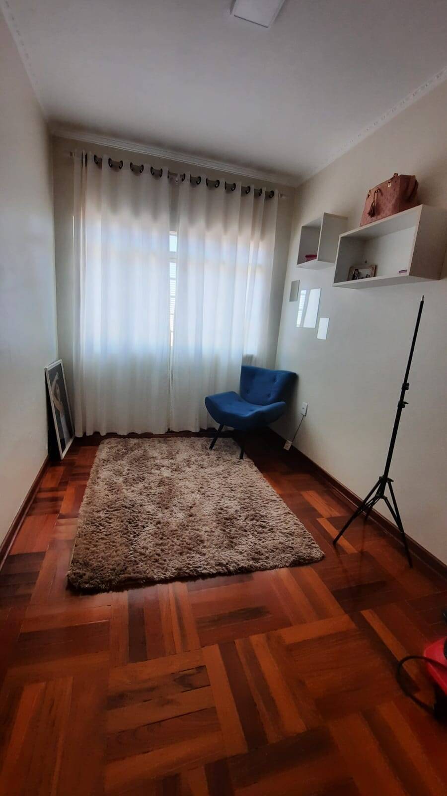 Casa à venda com 3 quartos, 250m² - Foto 4