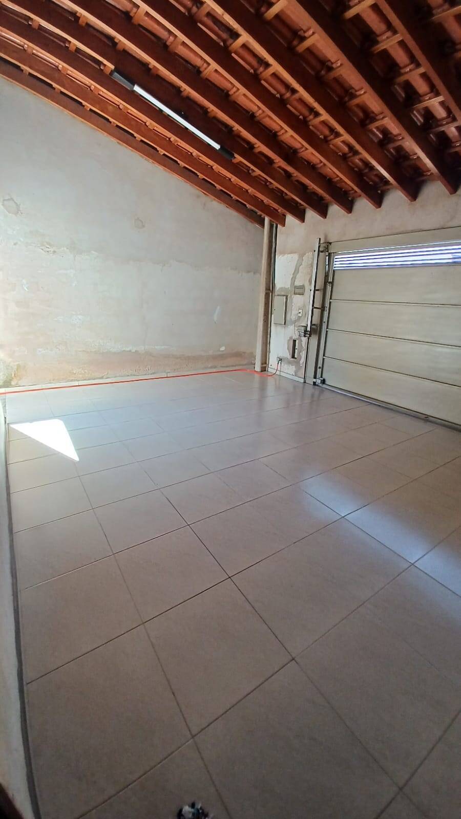 Casa à venda com 3 quartos, 200m² - Foto 2