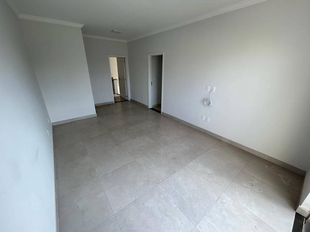 Apartamento à venda com 3 quartos, 84m² - Foto 9