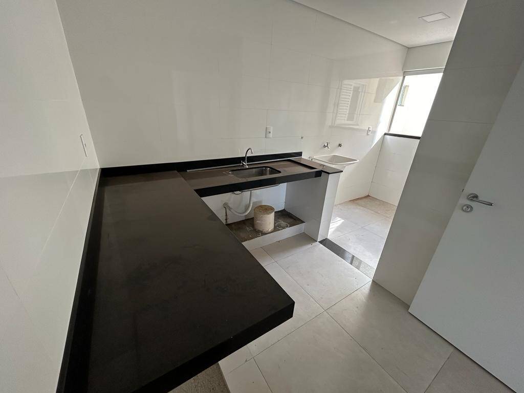 Apartamento à venda com 3 quartos, 84m² - Foto 7