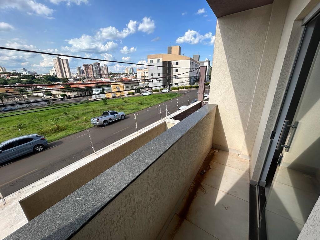 Apartamento à venda com 3 quartos, 84m² - Foto 8