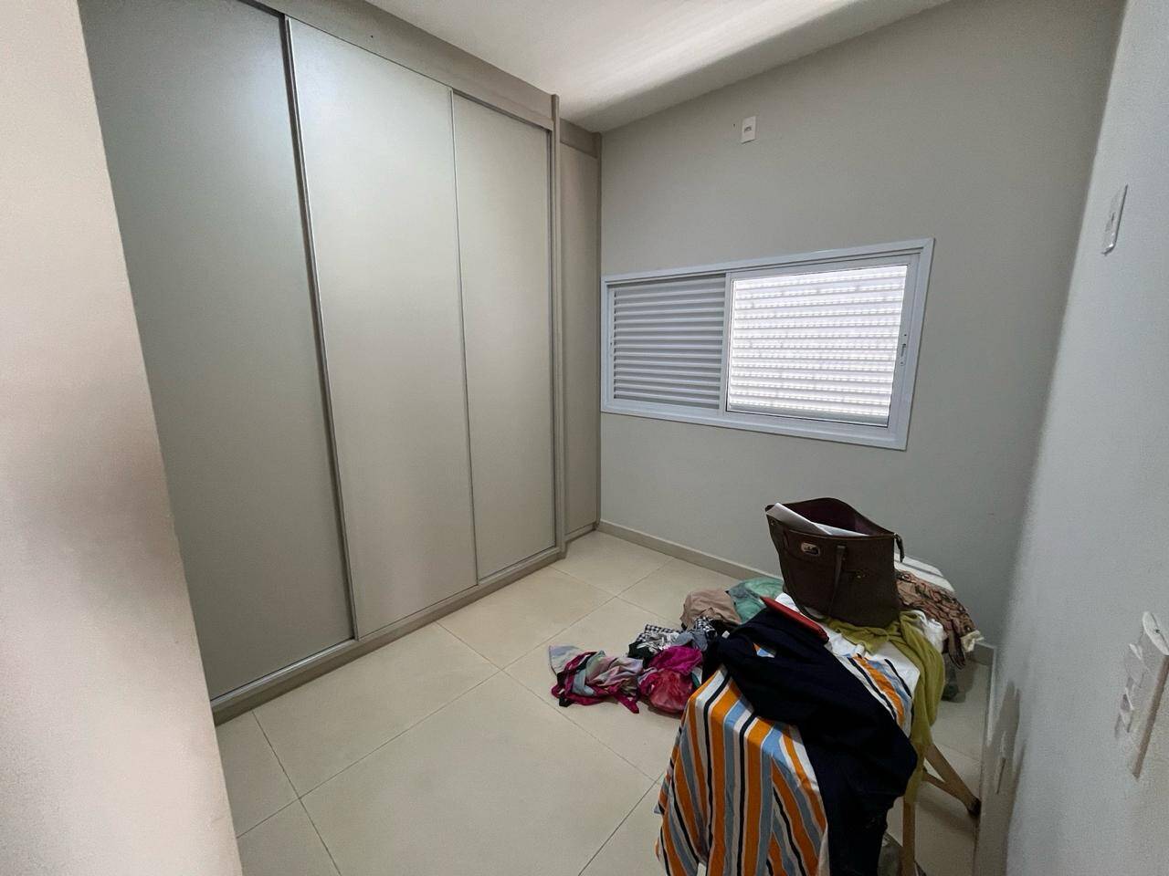 Casa à venda com 3 quartos, 150m² - Foto 2