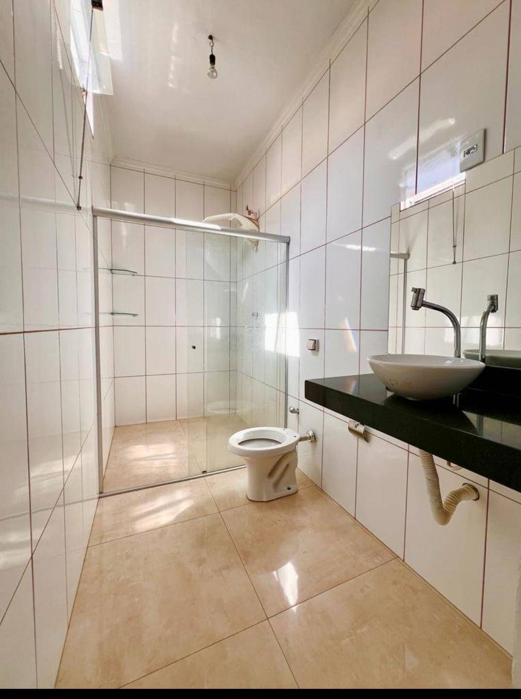 Casa à venda com 3 quartos, 158m² - Foto 2