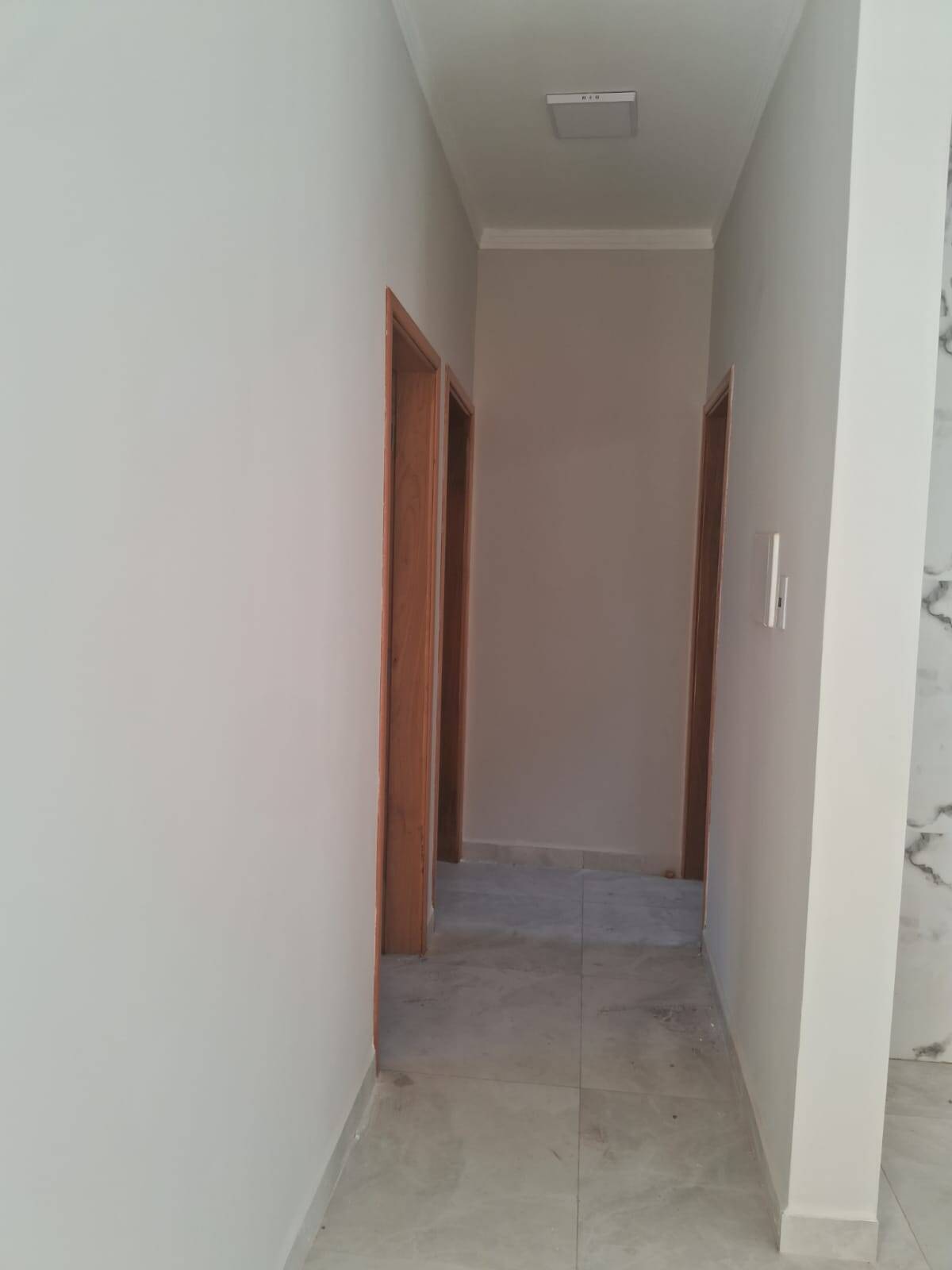 Casa à venda com 2 quartos, 65m² - Foto 3