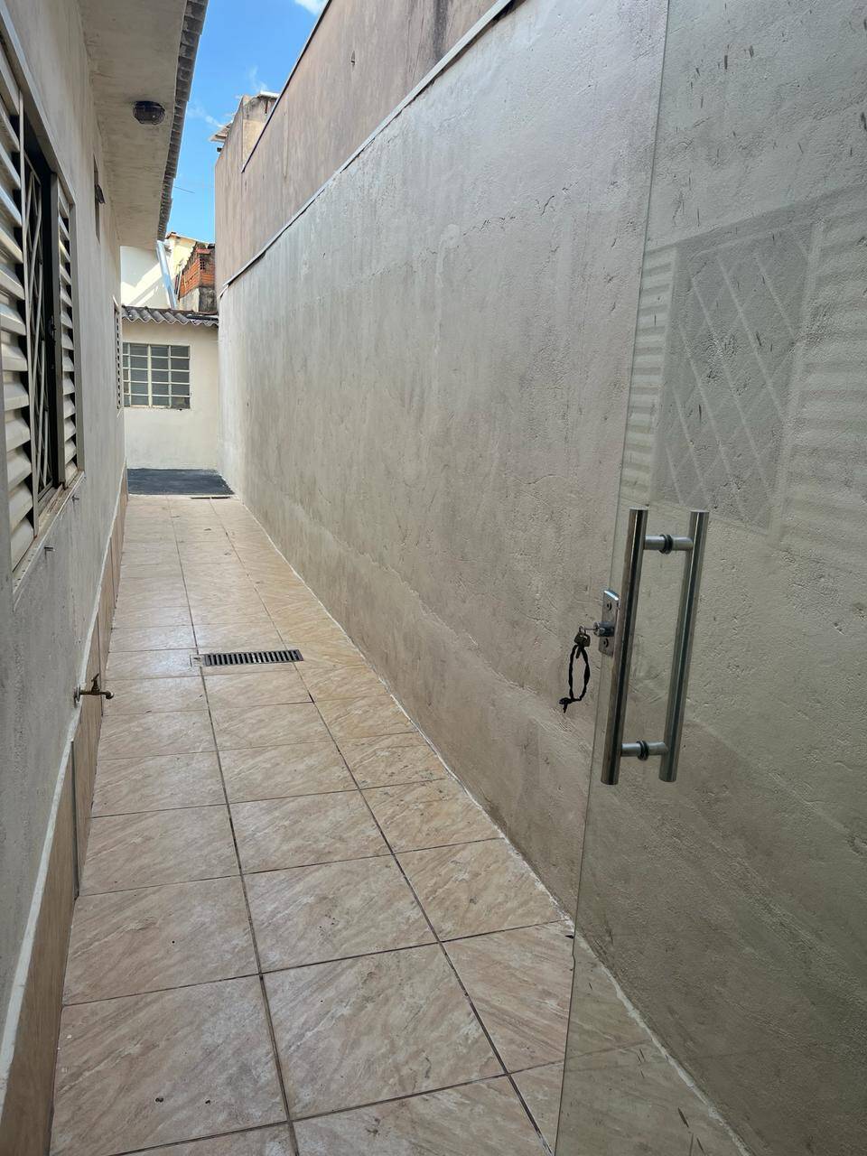 Casa à venda com 2 quartos, 130m² - Foto 4