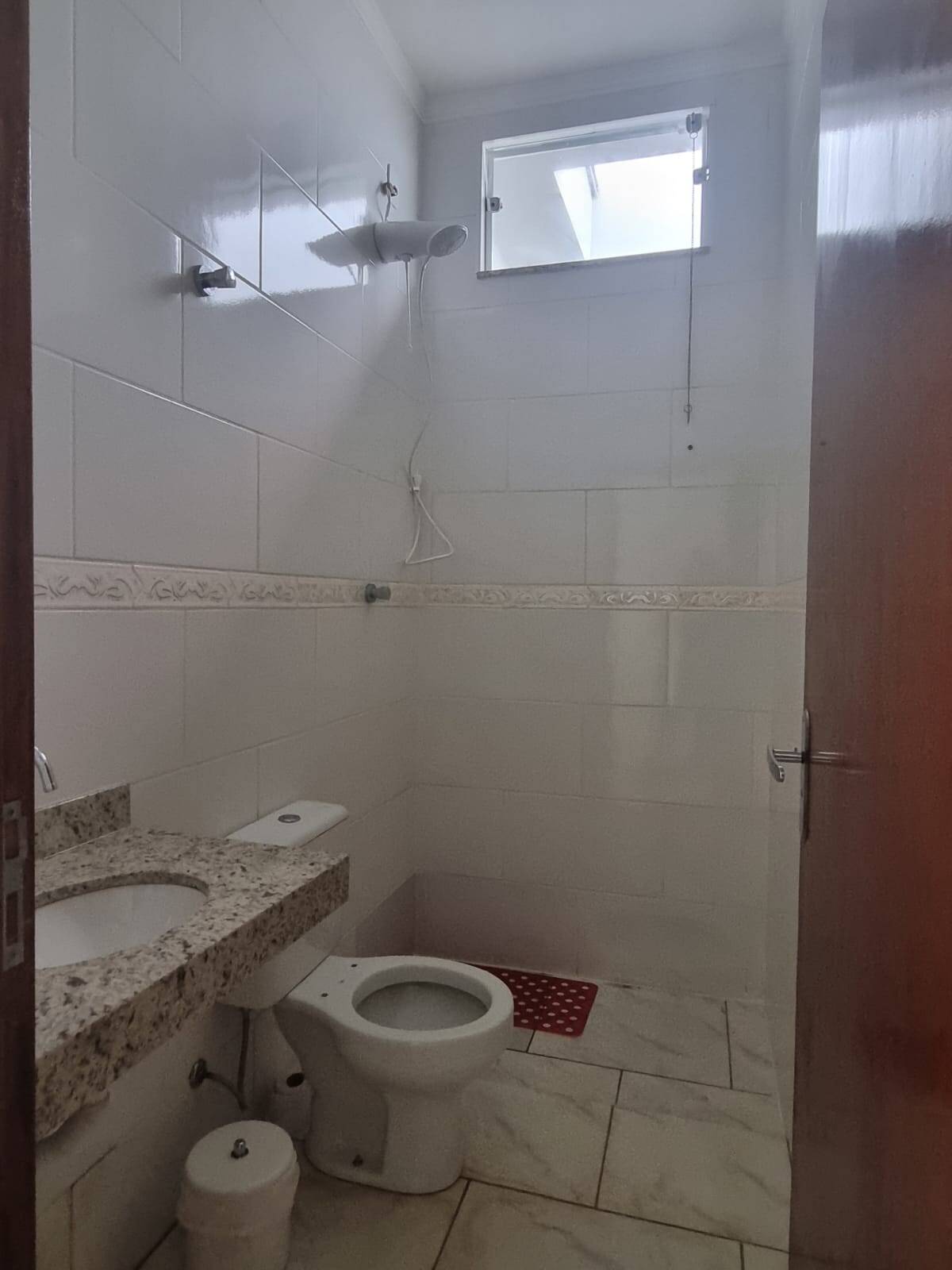 Casa à venda com 2 quartos, 65m² - Foto 4