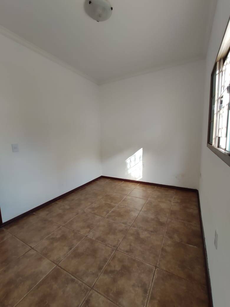 Casa à venda com 3 quartos, 186m² - Foto 8