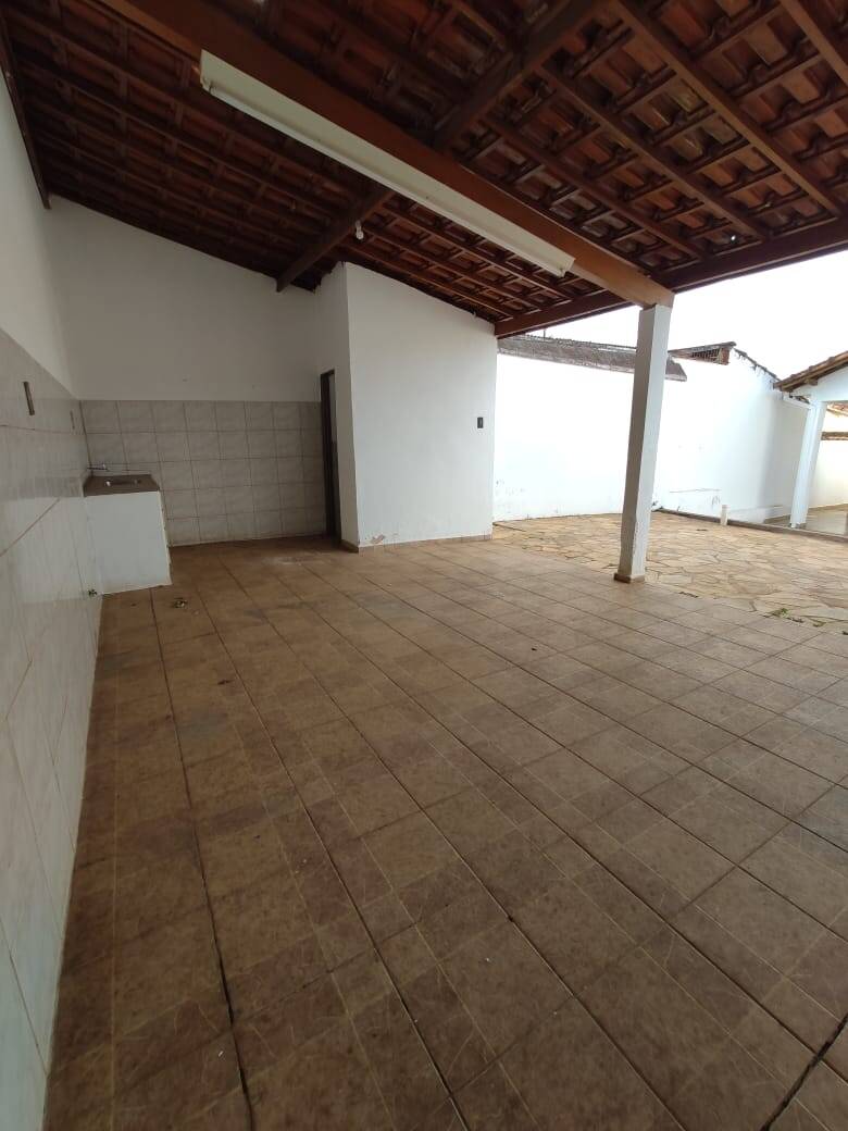 Casa à venda com 3 quartos, 186m² - Foto 11