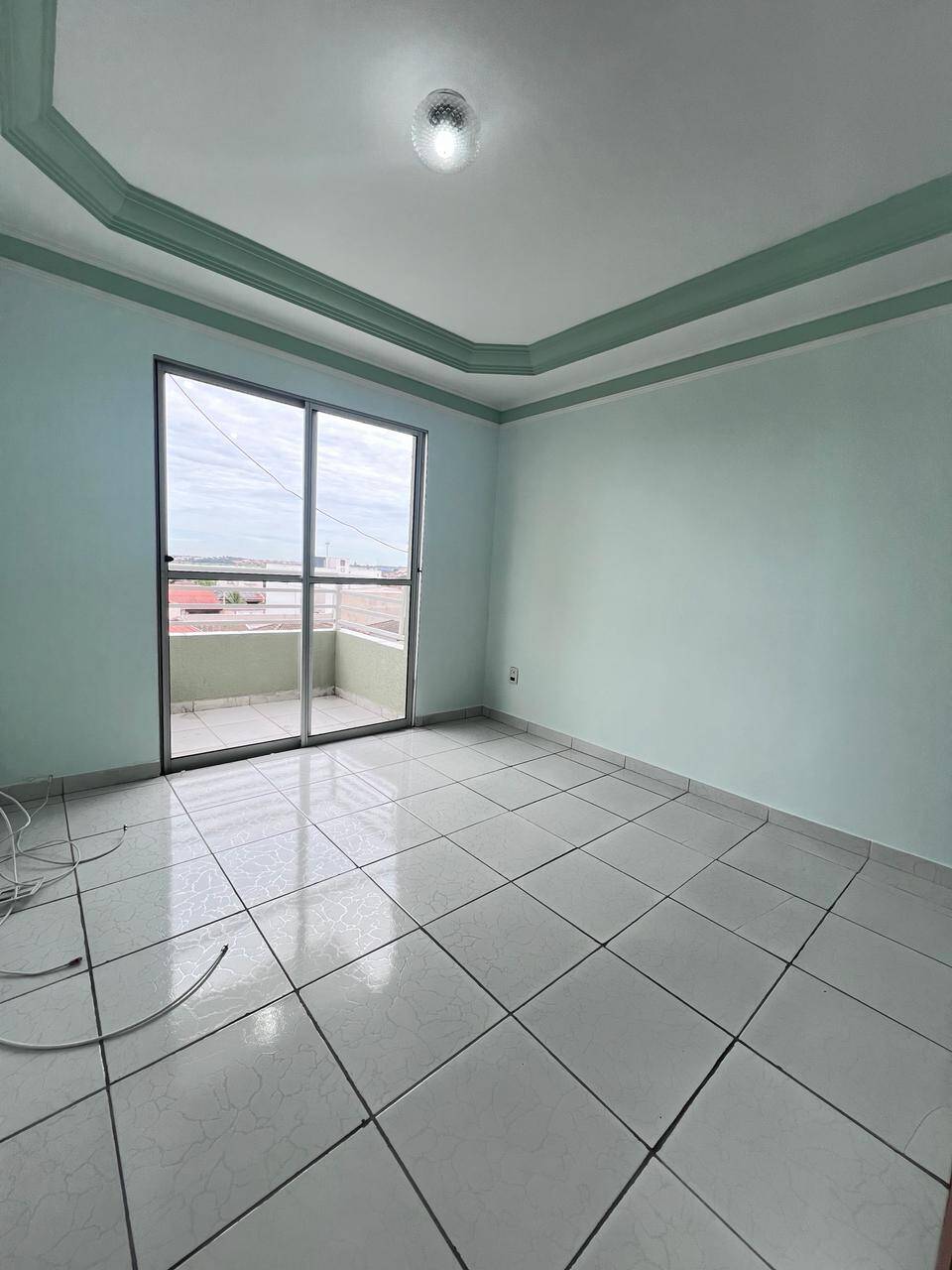 Apartamento à venda com 2 quartos, 73m² - Foto 2