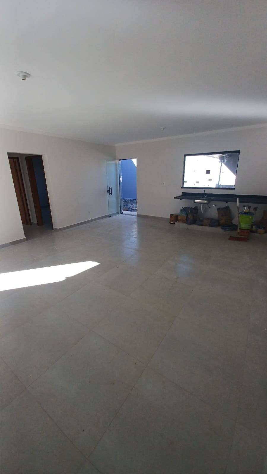 Casa à venda com 2 quartos, 100m² - Foto 3