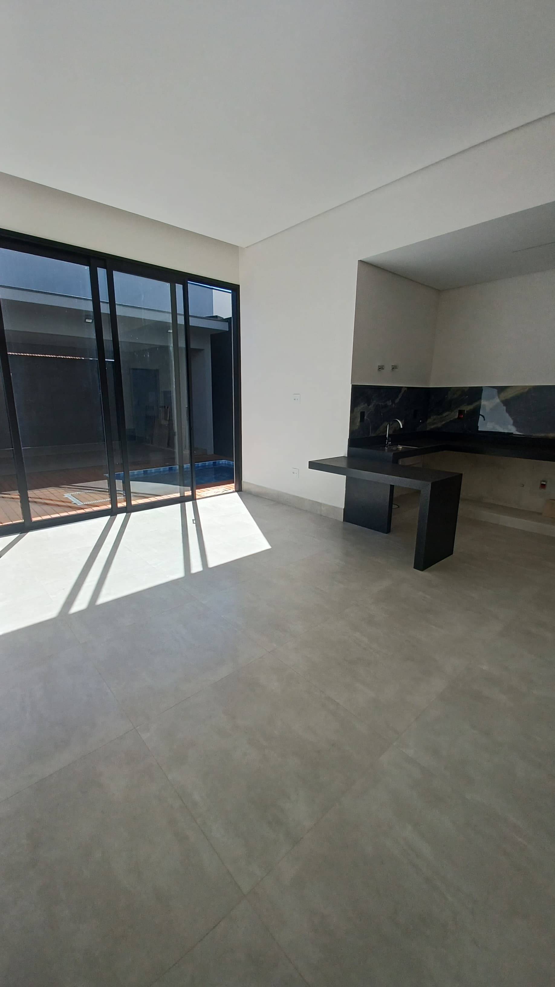 Casa à venda com 3 quartos, 124m² - Foto 4