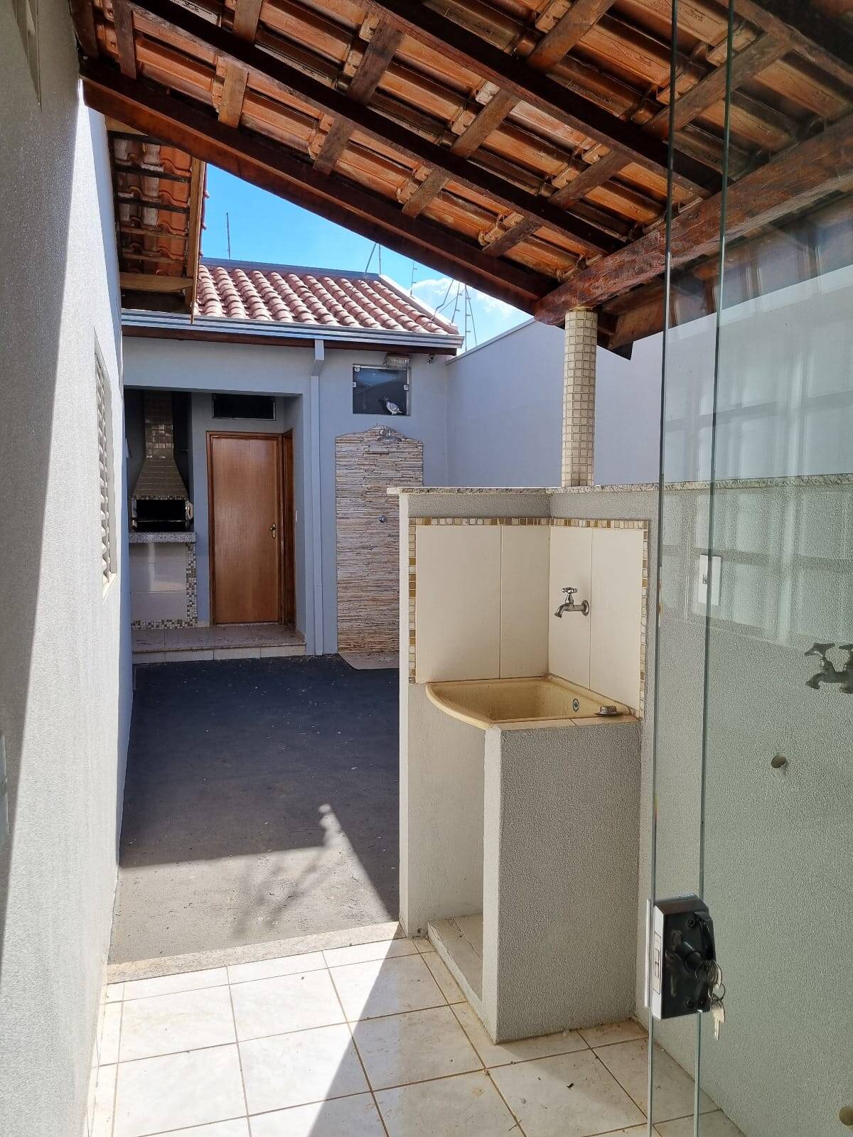 Casa à venda com 3 quartos, 200m² - Foto 6