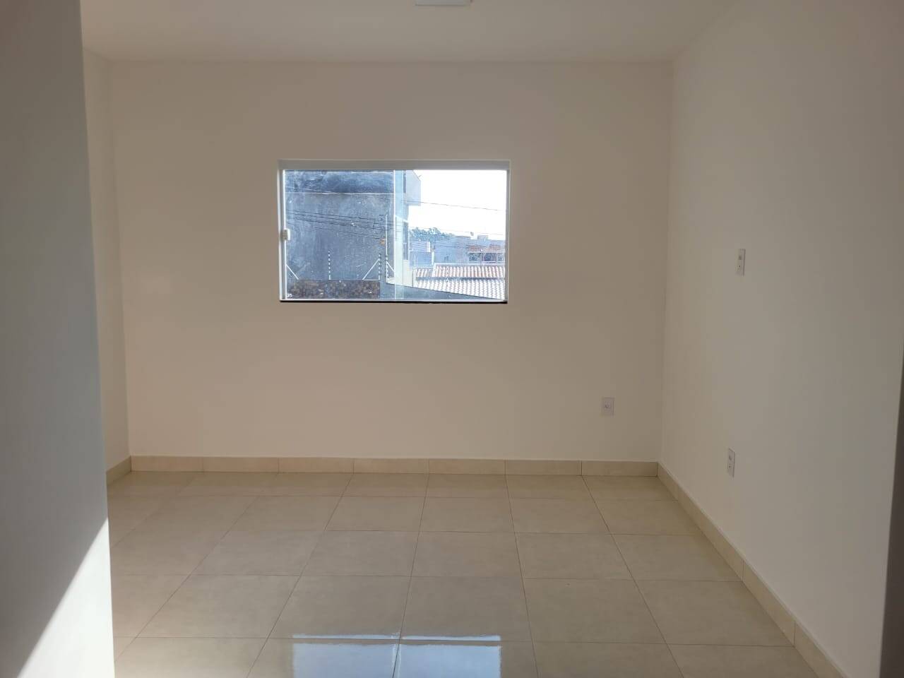 Apartamento à venda com 2 quartos, 60m² - Foto 2