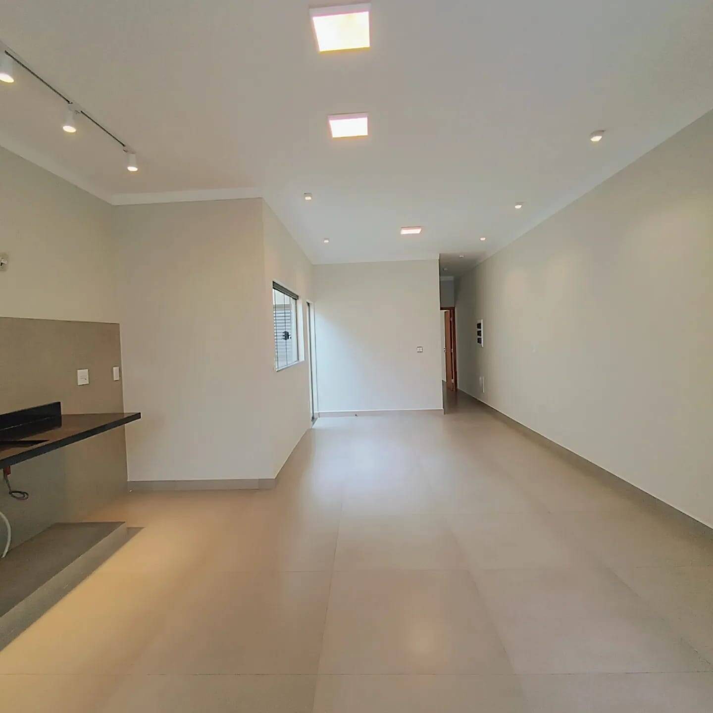 Casa à venda com 2 quartos, 89m² - Foto 5