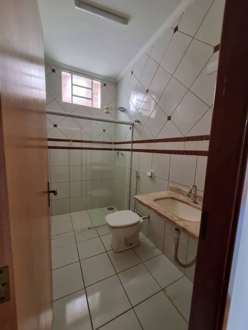 Casa à venda com 3 quartos, 200m² - Foto 9