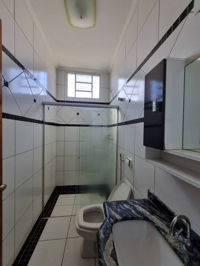 Casa à venda com 3 quartos, 200m² - Foto 12