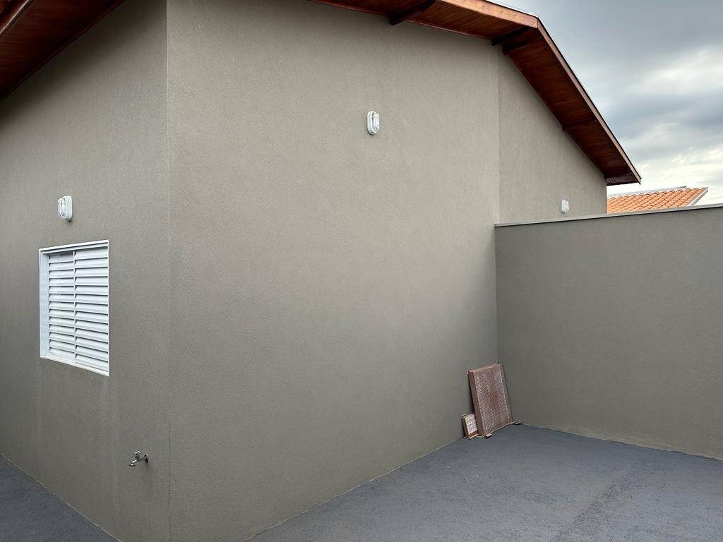 Casa à venda com 2 quartos, 58m² - Foto 4