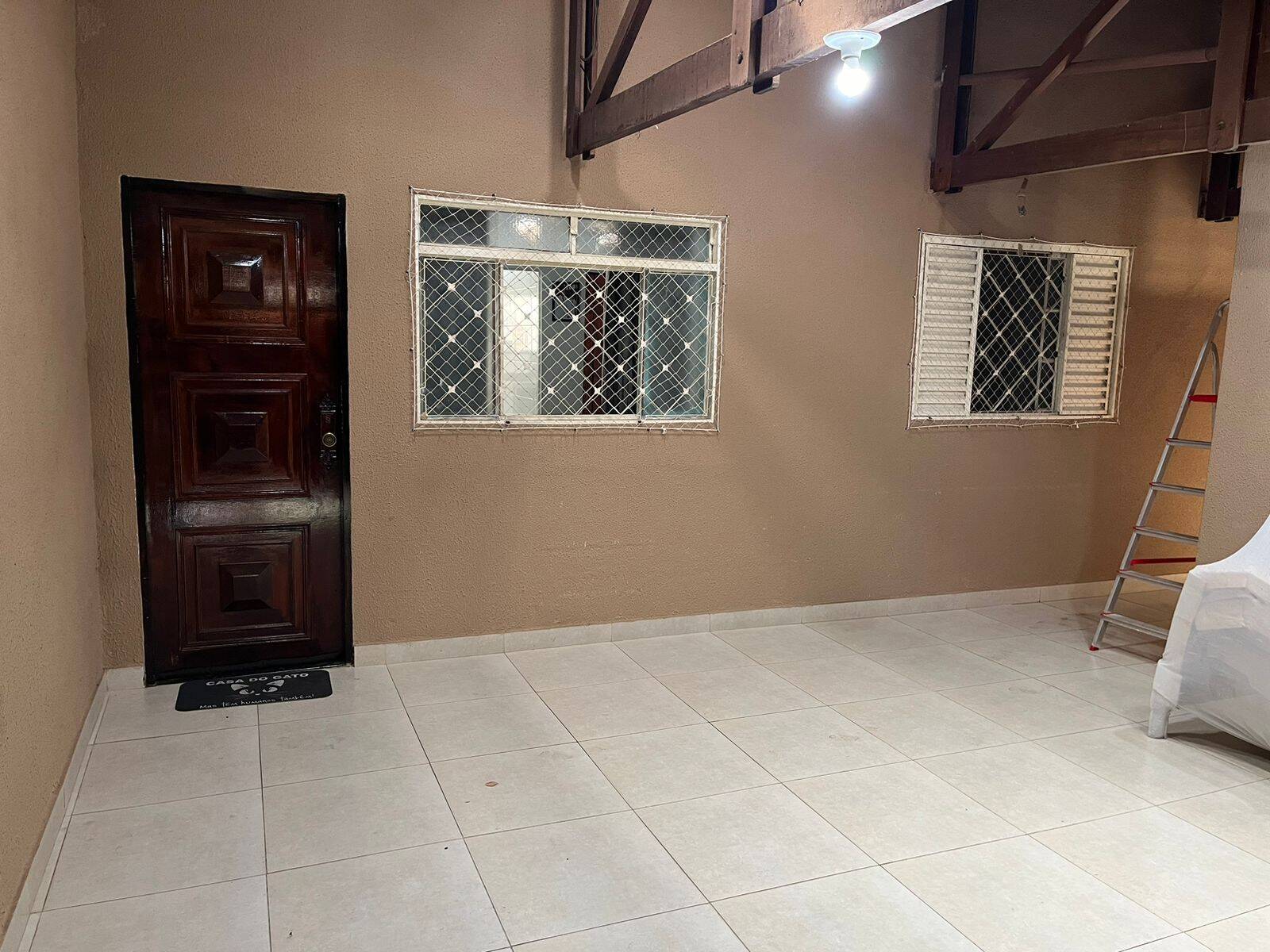 Casa à venda com 3 quartos, 130m² - Foto 2