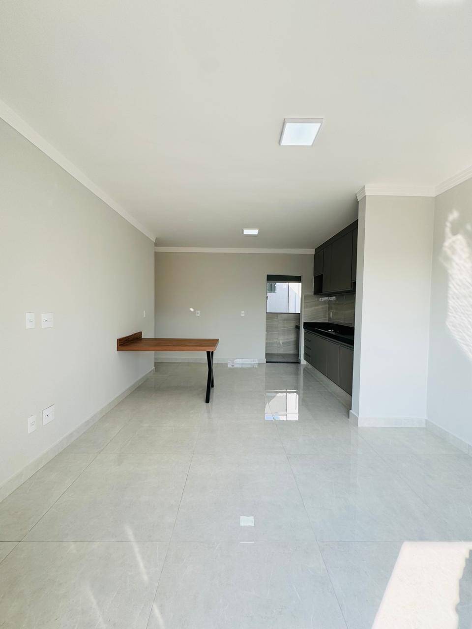 Apartamento à venda com 2 quartos, 69m² - Foto 4