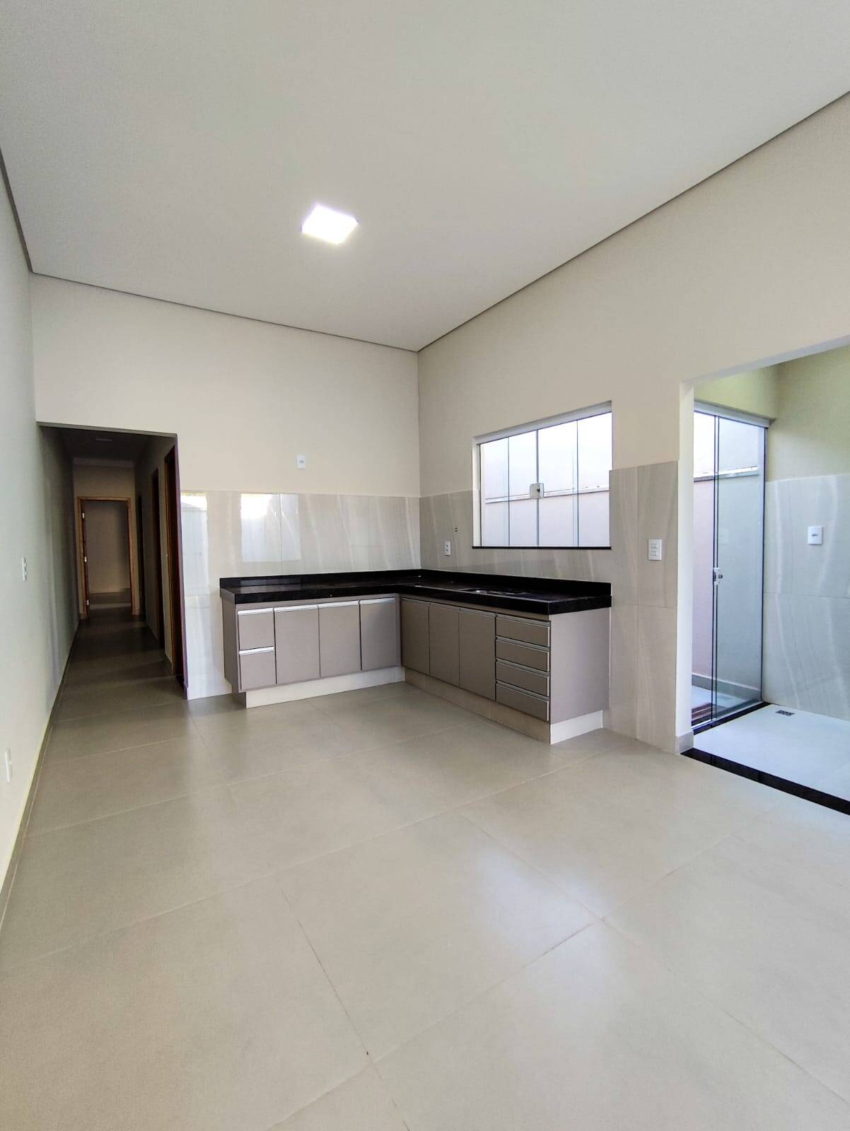 Casa à venda com 3 quartos, 81m² - Foto 10