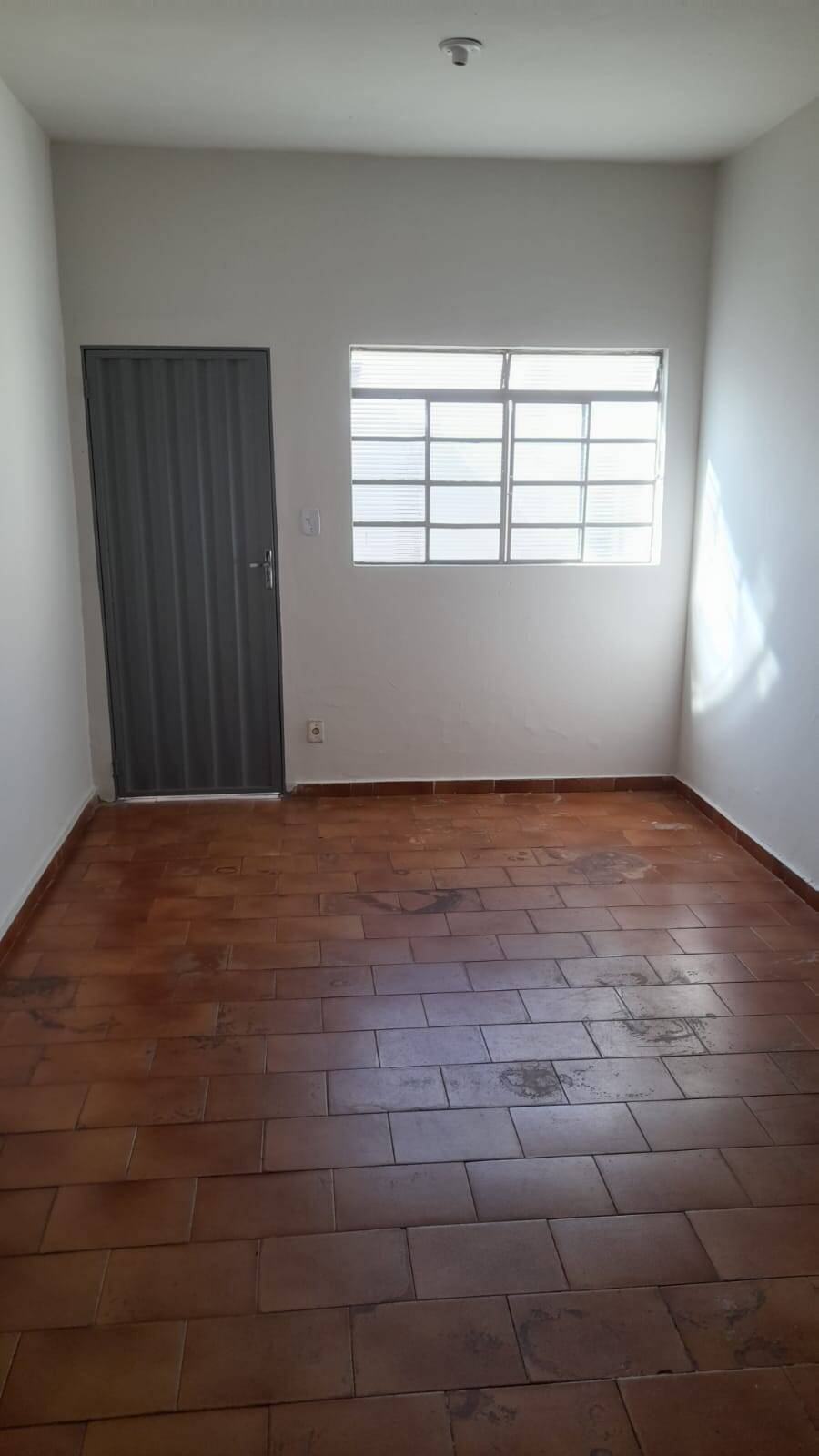 Casa à venda com 2 quartos, 143m² - Foto 3