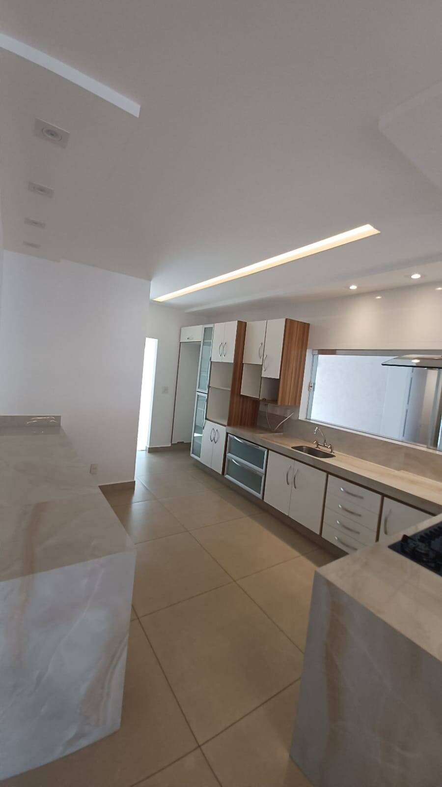 Casa à venda com 3 quartos, 268m² - Foto 3