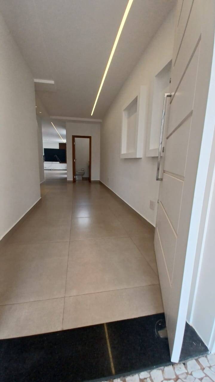 Casa à venda com 3 quartos, 268m² - Foto 9