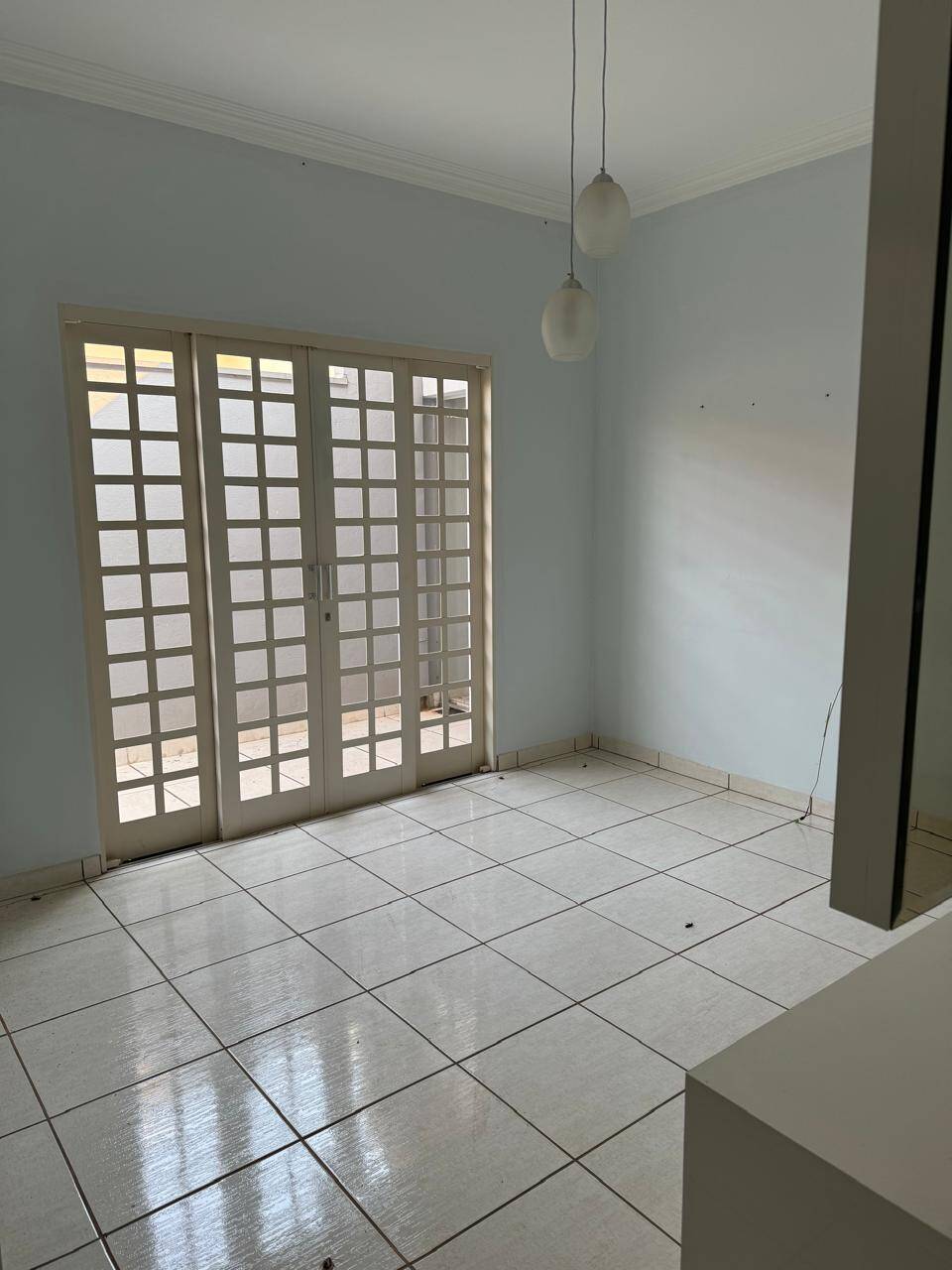 Casa à venda com 2 quartos, 200m² - Foto 8