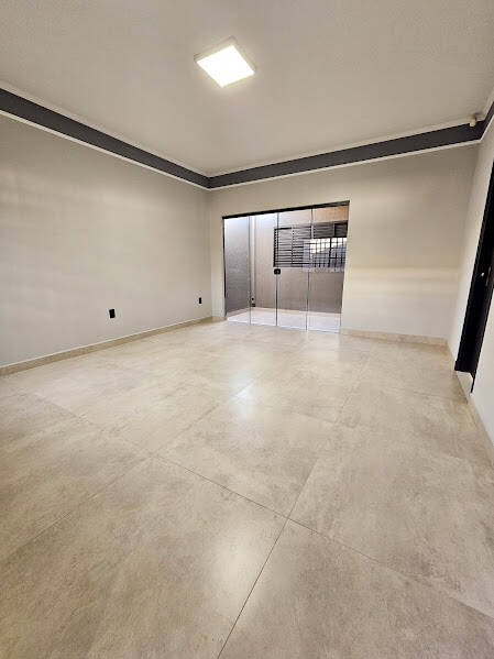 Casa à venda com 4 quartos, 182m² - Foto 4