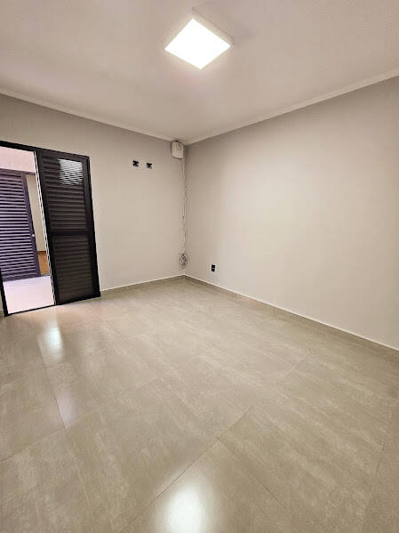 Casa à venda com 4 quartos, 182m² - Foto 10