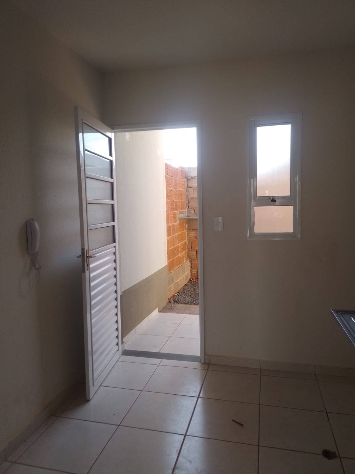 Casa à venda com 2 quartos, 47m² - Foto 5