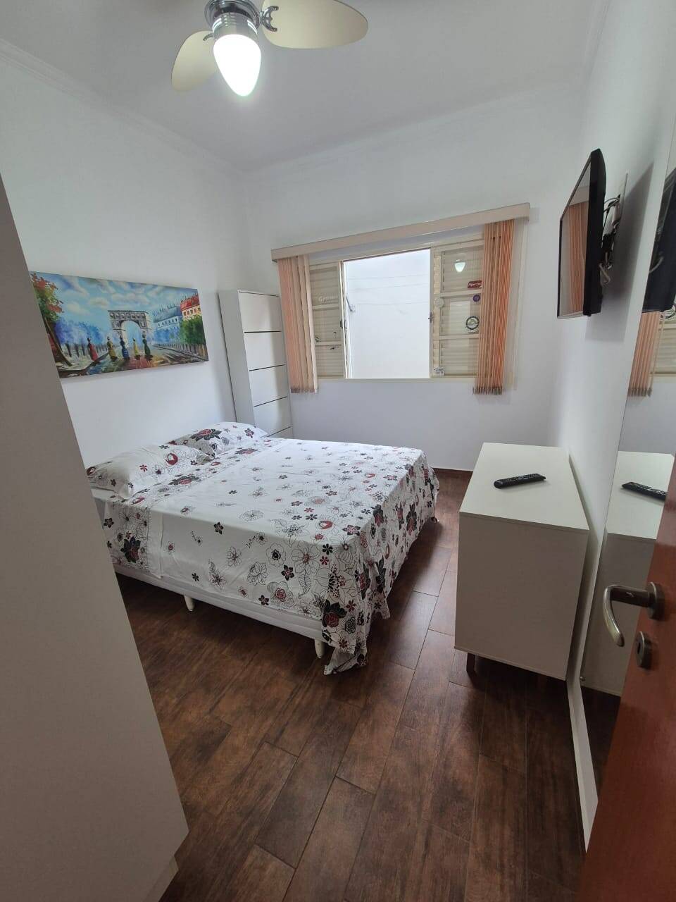 Casa à venda com 3 quartos, 201m² - Foto 8