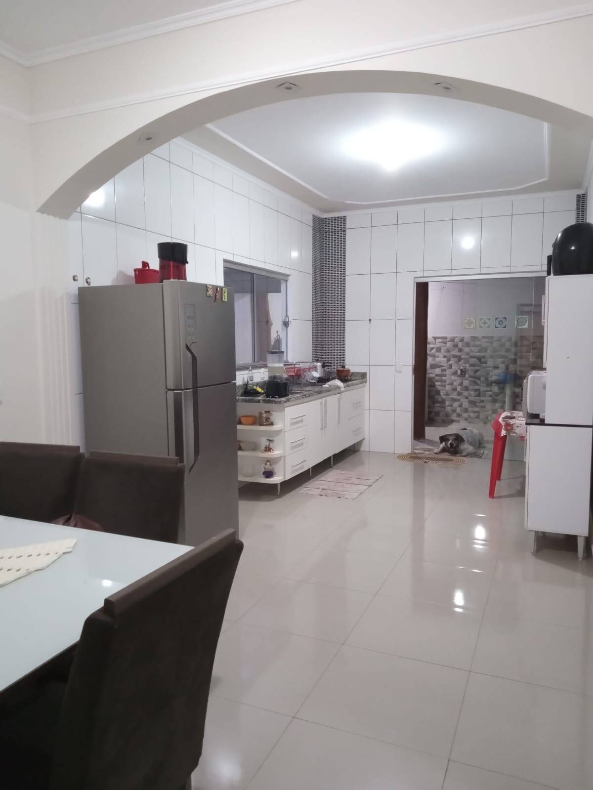 Casa à venda com 3 quartos, 200m² - Foto 4