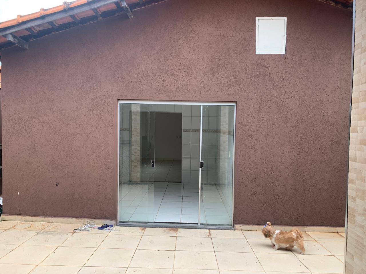 Casa à venda com 3 quartos, 160m² - Foto 2